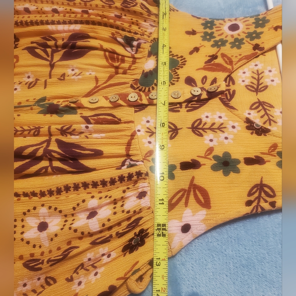 Easel Dress‎ - Picture 6 of 7